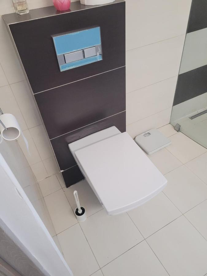 4 Pory Roku Apartment Lomianki Bagian luar foto
