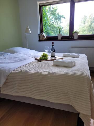 4 Pory Roku Apartment Lomianki Bagian luar foto